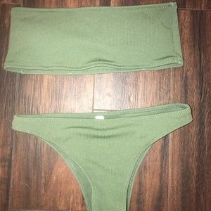 Strapless bikini